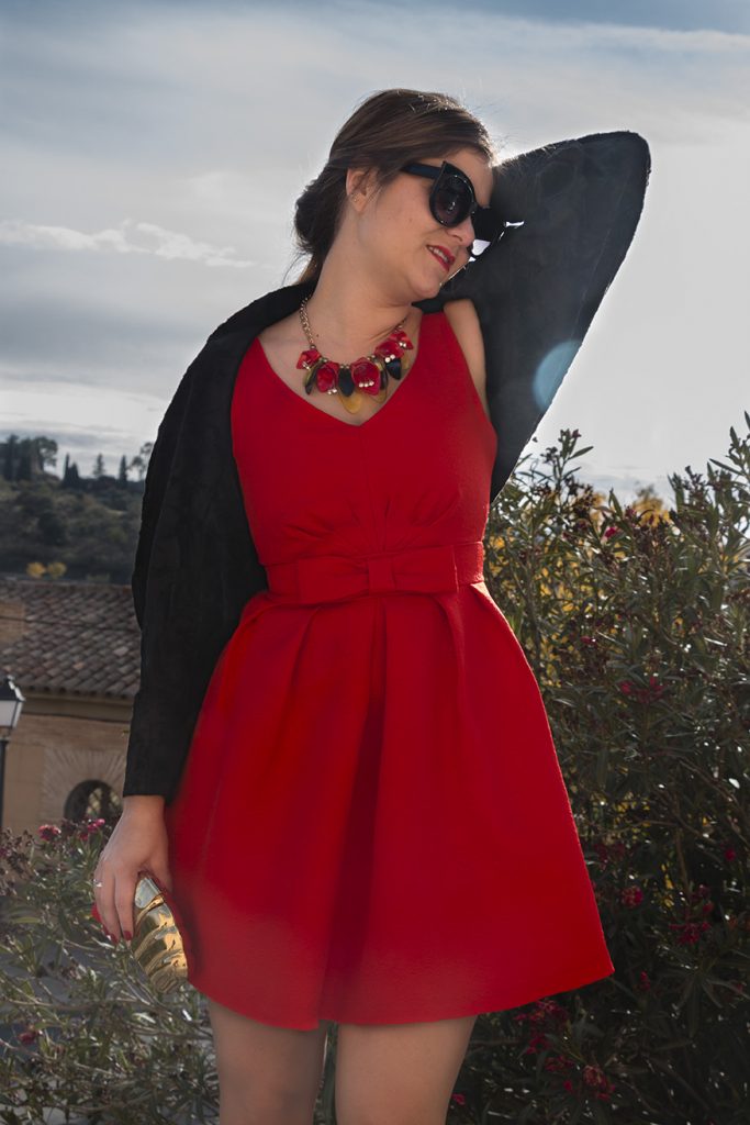 Look navideño, vestido rojo