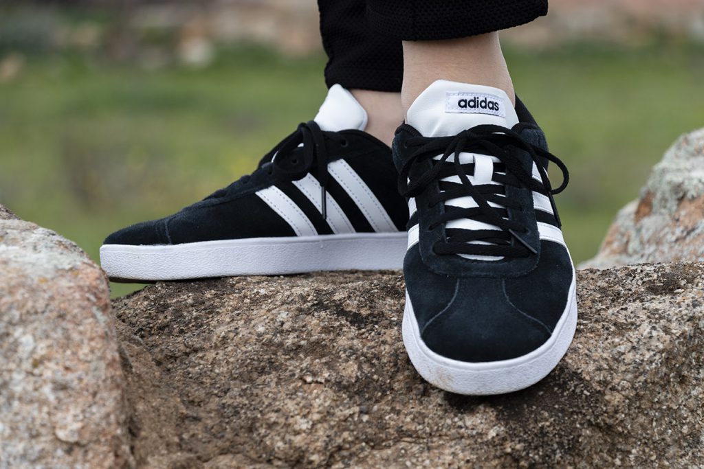 fuga Considerar a pesar de ADIDAS BLACK - SIMPLY SORY FASHION BLOG